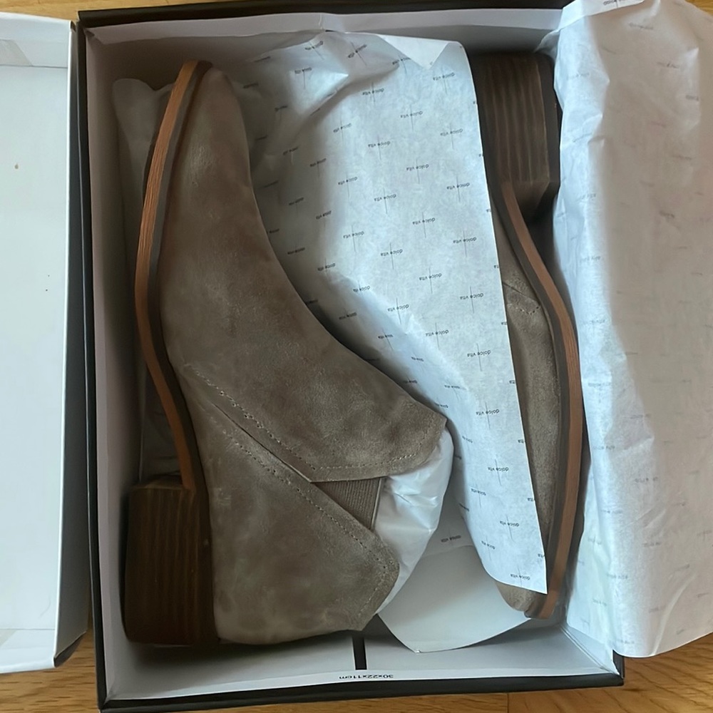 Dolce Vita Tay taupe suede bootie size 10 NEW IN BOX